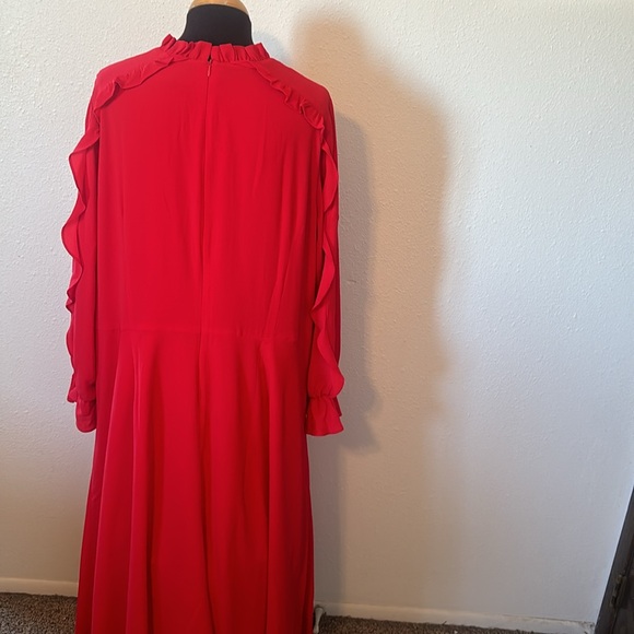 Donna Morgan High Neck Flutter Sleeve Dress size 22W - Picture 8 of 11